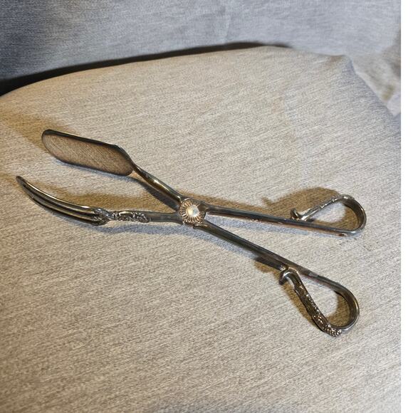 Godinger 20th Century Baroque Silver Plated Pastry Tongs Original Box Christmas - Picture 3 of 7